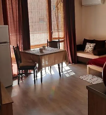 Apartment на море в сарафово *