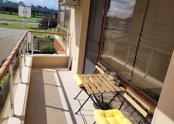 на море в сарафово Апартамент *